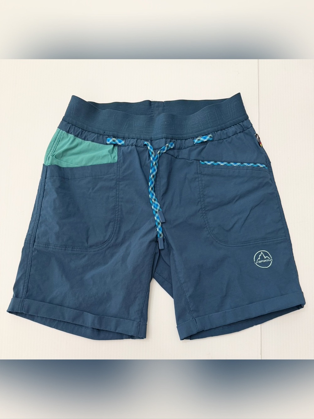 La Sportiva Women's Mantra Short Blue Size Small